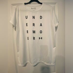 Women’s Short Sleeve Under Armour Shirt Size XL